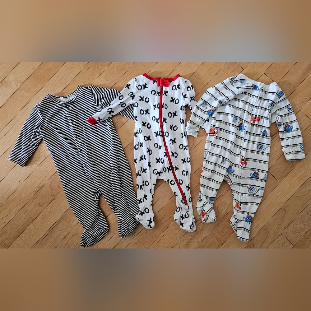 3-6M Footed Sleeper Bundle, Black White Red